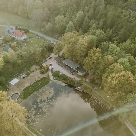 Prázdninový dům Basen - Drewniany Dom Z Duzym Stawem *